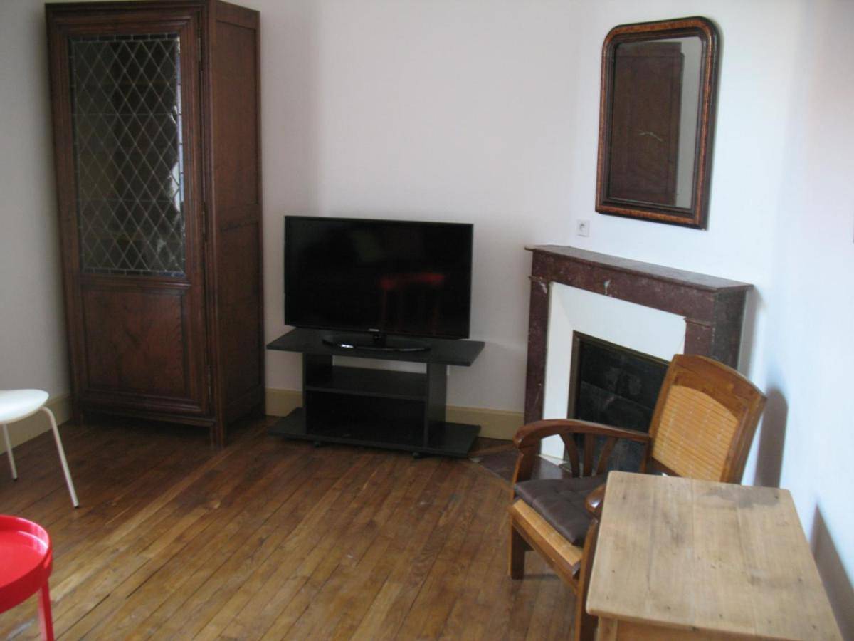 Two-Bedroom House in Chablis, Région d'Auxerre