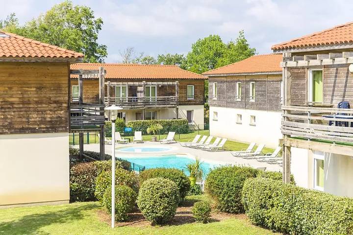 Gîte pour 4 personnes, avec piscine, animaux acceptés à Aureilhan - 3