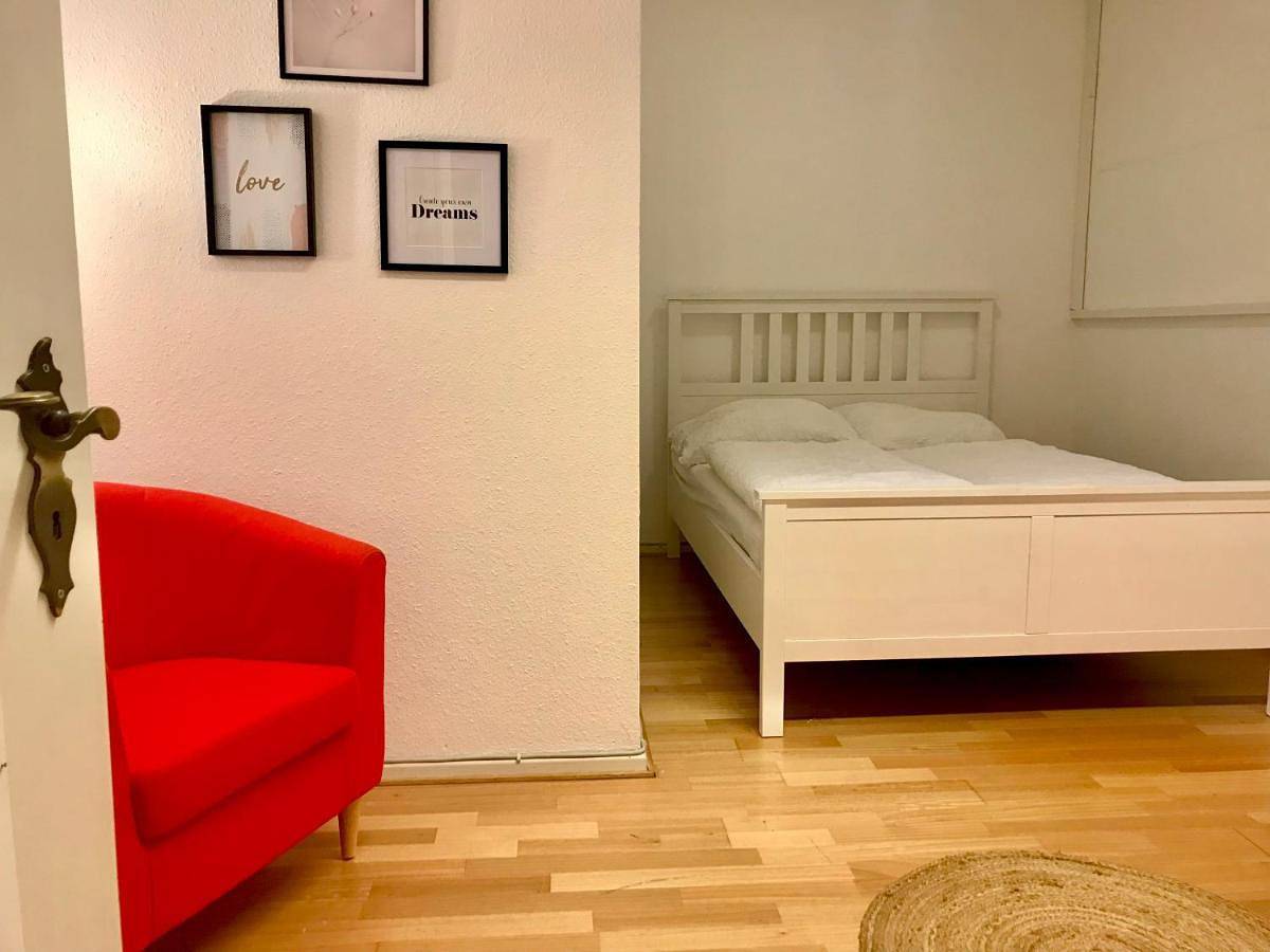 Double Room with Private External Bathroom in Aix-la-Chapelle, Rhénanie