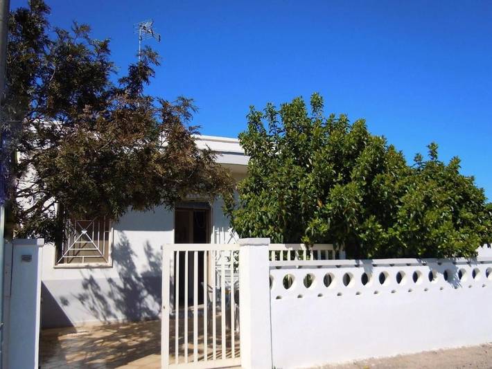 Ferienhaus für 4 Personen, mit Garten in Torre Lapillo