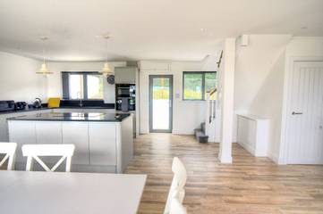 Cottage for 10 People in Charmouth, Jurassic Coast, Photo 4