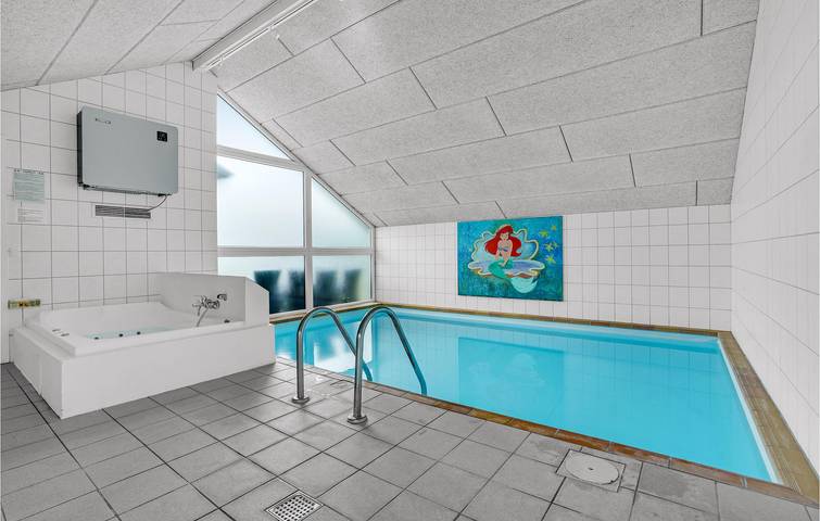 Ferienhaus für 14 Personen, mit Terrasse und Whirlpool sowie Garten und Pool in Marielyst - 3