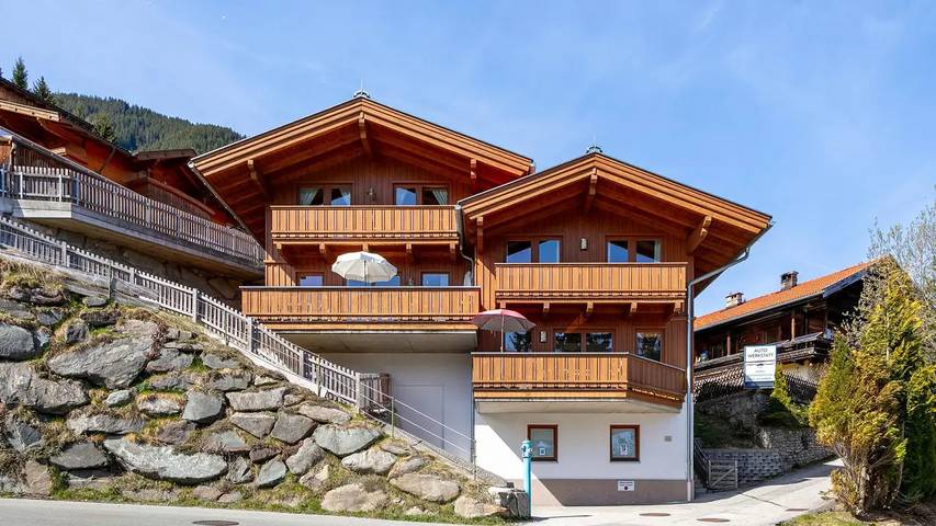 Chalet für 6 Personen, mit Balkon in Hippach