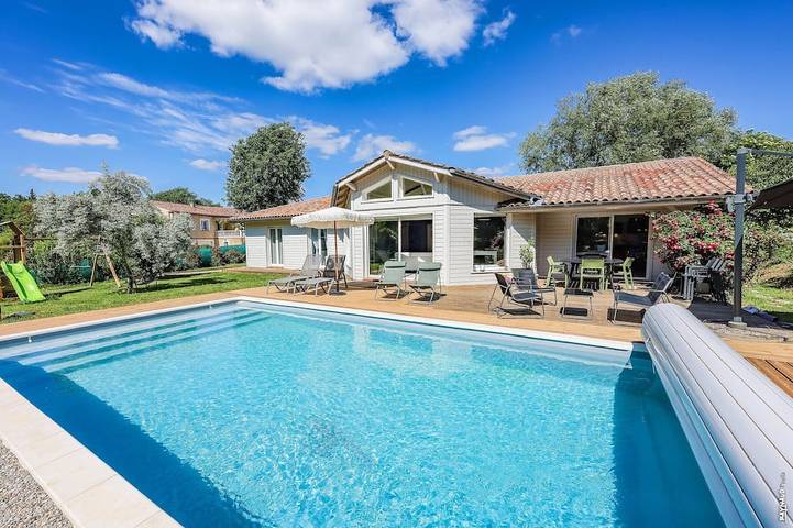 Casa de vacaciones para 10 personas, con piscina además de jardín y terraza, Se admiten mascotas - 1