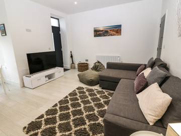 Cottage for 4 People in Rhosneigr, Isle of Anglesey, Photo 3