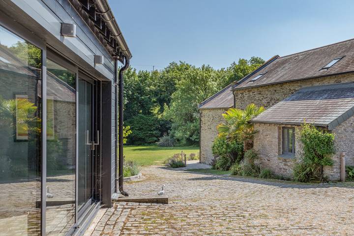 Cottage for 16 people, with Garden in Devon