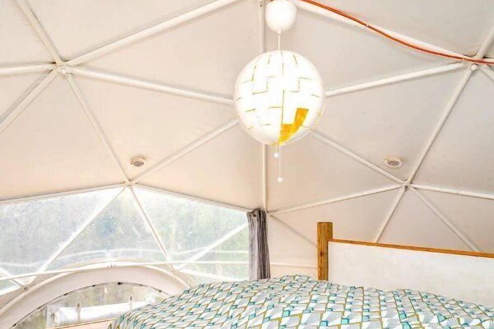 Zecamping 3* piscine chauffée animaux acceptés locatif 5 pers in Huelgoat, Châteaulin und Umgebung