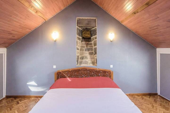 Location de vacances pour 8 personnes, avec piscine ainsi que jardin et balcon à Sérilhac - 3