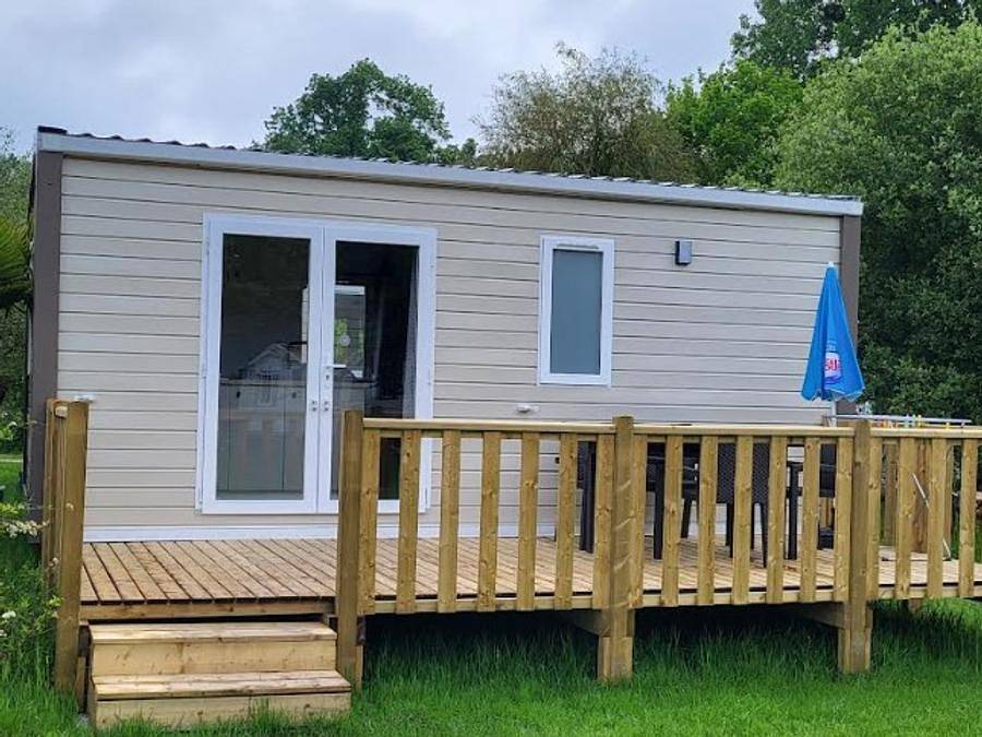 Camping Le Gué - Mobilhome 4 personas - 24 m² con aire acondicionado - 2 dormitorios - 4 plazas in Chémery, Sologne