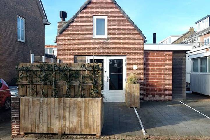 Ganzjährig sonniges Strandhaus mit kostenlosem Parkplatz in Noordwijk aan Zee, Noordwijk