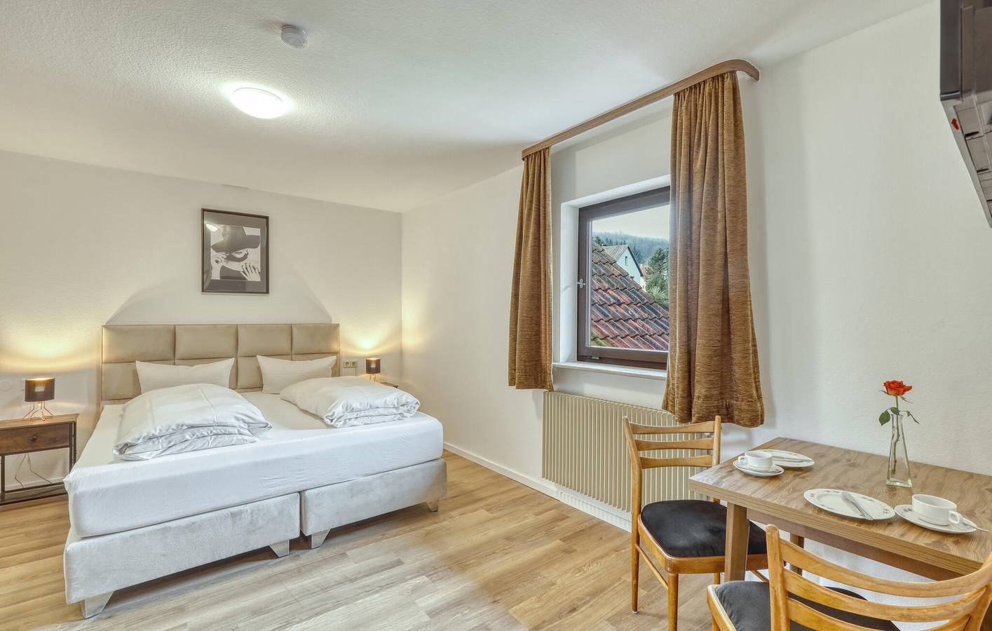 Ganze Ferienwohnung, Gemütliches Appartement mit Terrasse in Oberweißenbrunn, Nähe Skilift in Bischofsheim an der Rhön, Rhön-Bayern