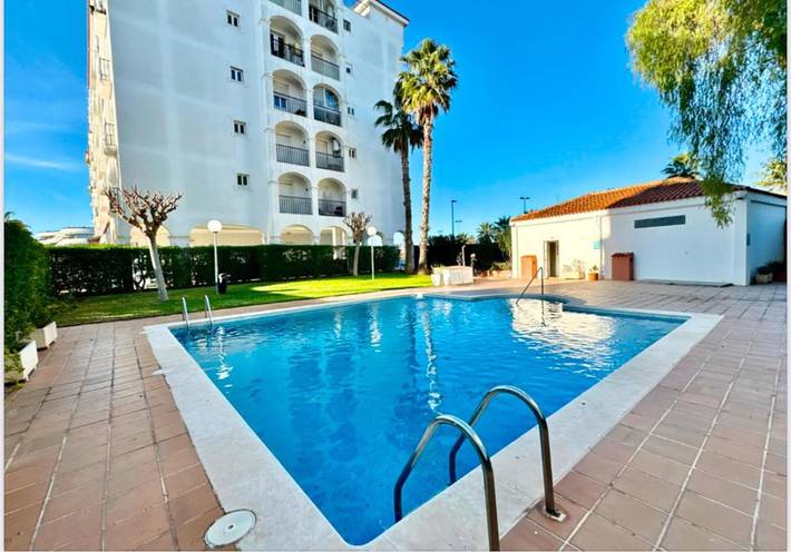 Alojamiento y desayuno para 2 personas, con Balcón además de Piscina y Vistas en Talamanca