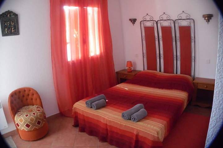 Location de vacances pour 6 personnes, avec terrasse et jardin dans Sainte-Lucie de Porto-Vecchio - 4