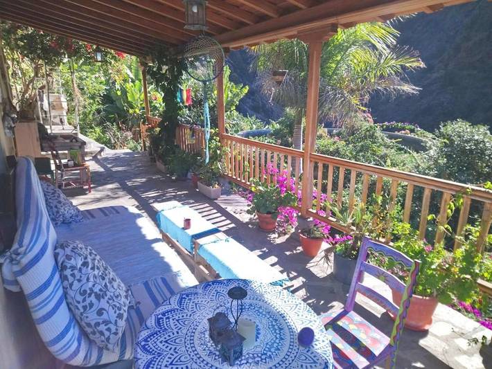 Albergue, con Balcón y Terraza además de Jardín y Piscina en La Palma