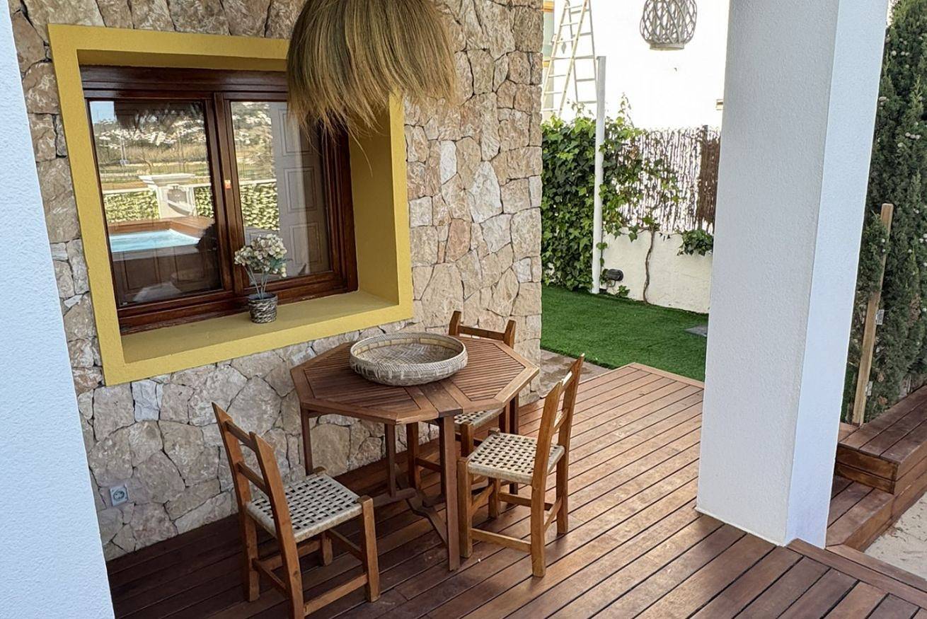 Apartamento entero, ⁠Villa Aura 2 Web – Adosado con piscina privada a pocos minutos de Ibiza ciudad y Talamanca in Puig d'en Valls, Santa Eulària des Riu