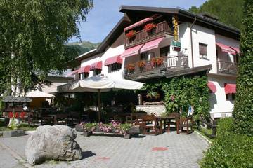 Hôtel pour 2 personnes, avec jardin et vue, animaux acceptés à Vernante