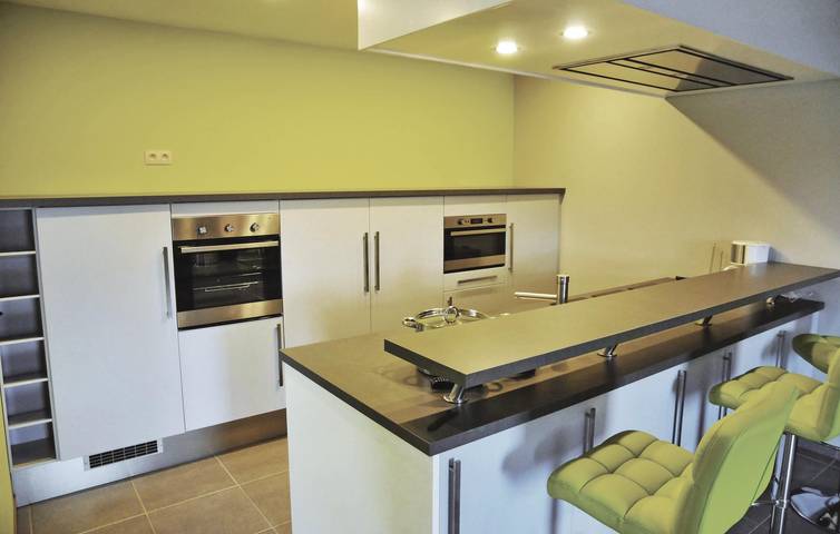 Location de vacances pour 16 personnes, avec terrasse et sauna, animaux acceptés à Somme-Leuze - 2