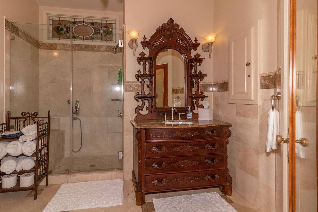 Coquille Cottage located in Historic Madisonville in Lake Pontchartrain