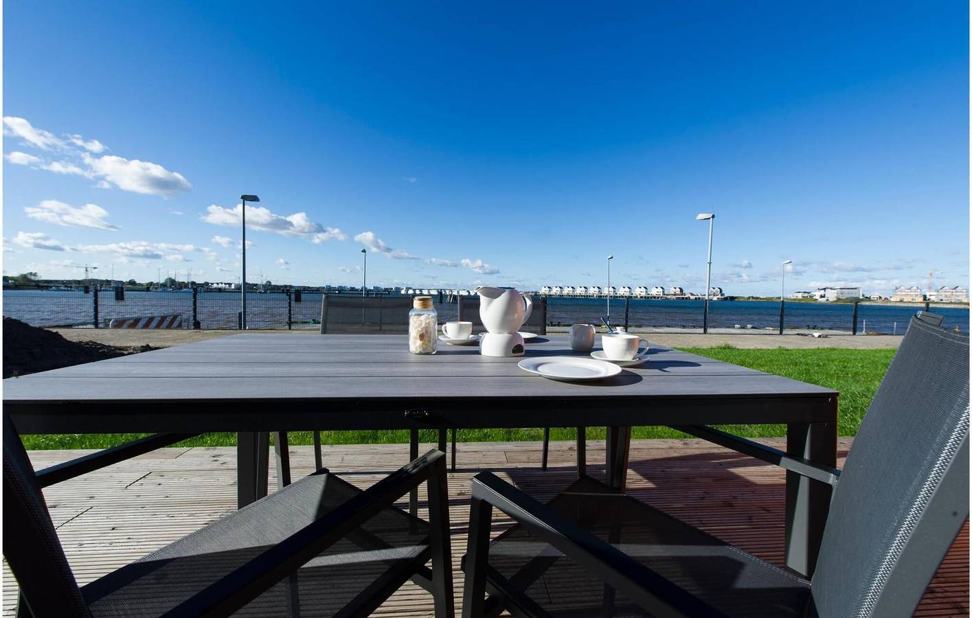 Ganze Ferienwohnung, Appartement mit Meerblick, Terrasse, TV, Grill und Parkplatz in Olpenitz, Kappeln