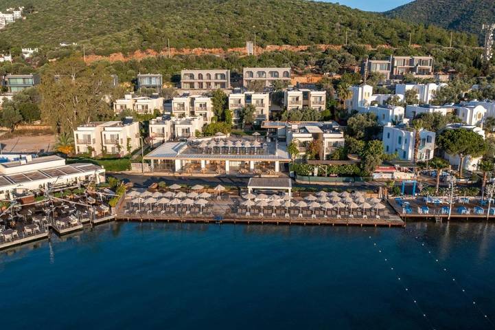 Hôtel pour 2 personnes, avec jardin et vue ainsi que bassin pour enfant et piscine à Bodrum