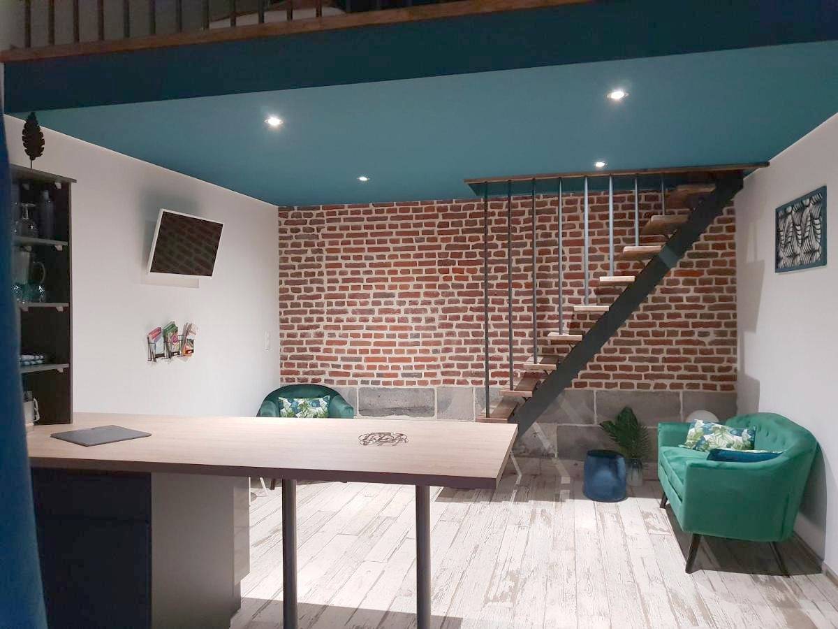 Appartement entier, Two-Bedroom Apartment in Saint-Amand-les-Eaux, Région de Valenciennes