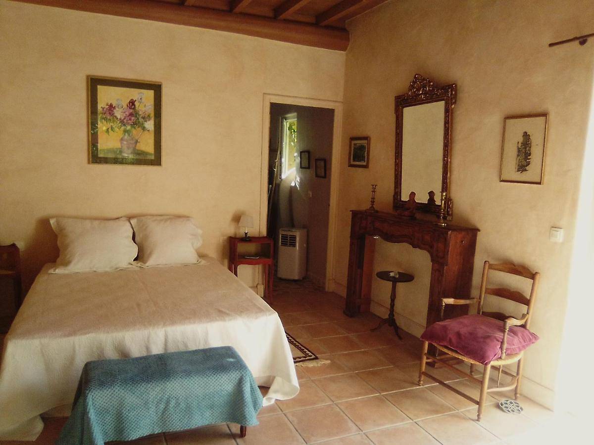 Deluxe Room (2 Adults + 1 Child) in L'Isle-sur-la-Sorgue, Vaucluse