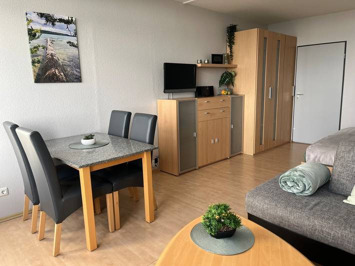 Ferienwohnung für 4 Personen, mit Balkon in Burgtiefe - 2