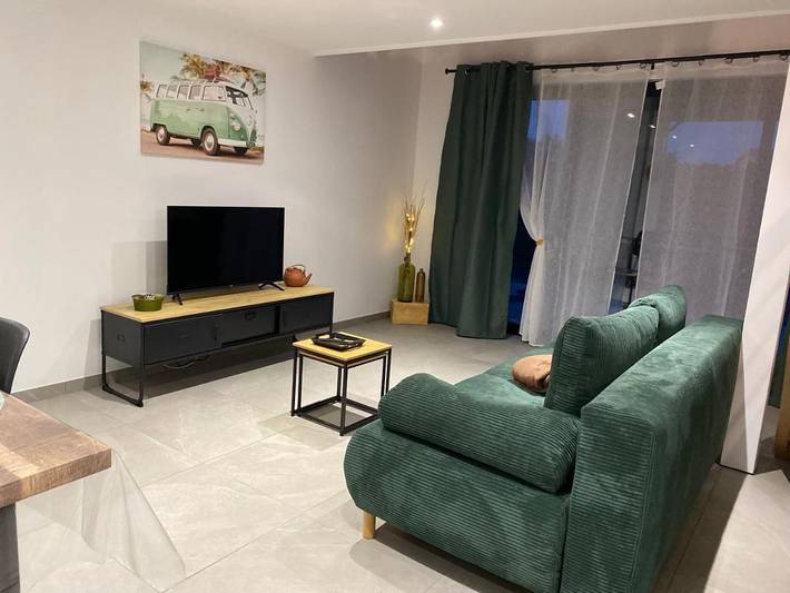 Location de vacances pour 4 personnes, avec jardin et terrasse à Lusignan