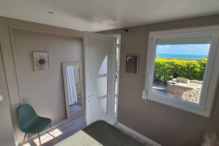 Location de vacances pour 7 personnes, avec terrasse et jardin, animaux acceptés à Cosqueville - 2