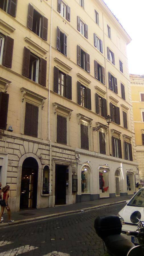 Chambre d’hôte pour 3 personnes dans Fontaine de Trevi - 4