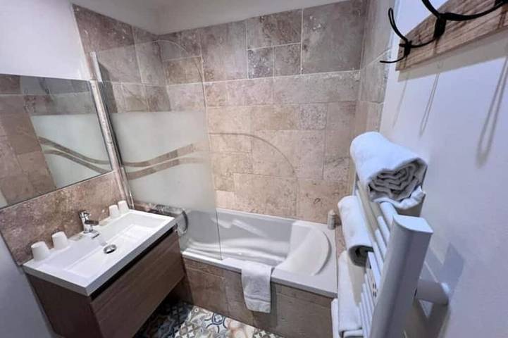 Location de vacances pour 4 personnes dans Gare De Nimes - 4