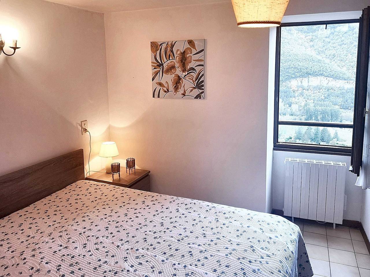 Maison pittoresque à Mostuéjouls avec vue sur la montagne in Mostuéjouls, Parc naturel régional des Grands Causses