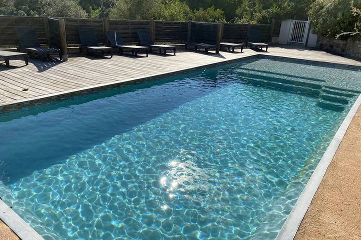 Appartement de vacances pour 2 personnes, avec piscine et terrasse