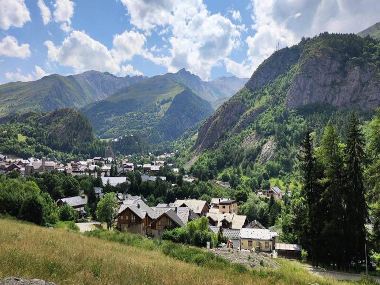 Appartement entier, Appartement à Valloire près de la télécabine in Valloire, Région de Saint-Jean-de-Maurienne