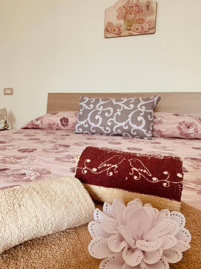 Apartamento de vacaciones para 3 personas, con terraza además de vistas y jardín - 1