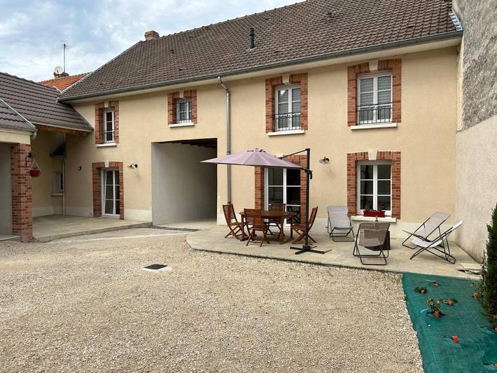 Location de vacances pour 8 personnes, avec terrasse à Chouilly - 4