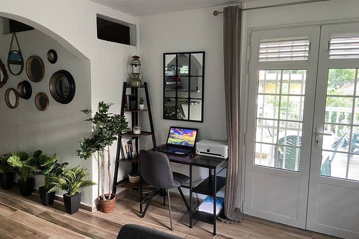 Holiday home for 6 people, with hot tub and garden as well as balcony - 1