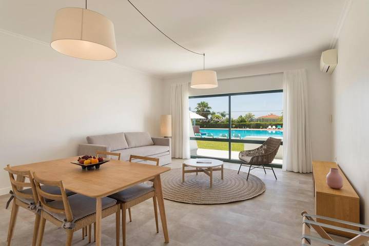 Aparthotel para 6 pessoas, com Varanda e Terraço e ainda Jardim and Piscina infantil em 
