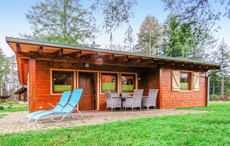 Ferienhaus für 4 Personen, mit Terrasse und Garten sowie Sauna im Pfälzer Wald