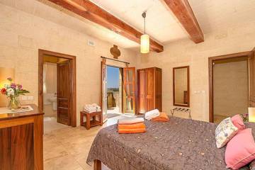 Villa for 16 People in Ghasri, Gozo, Photo 3