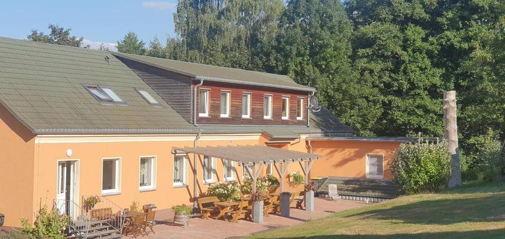 Ferienhaus für 4 Personen, mit Ausblick und Garten