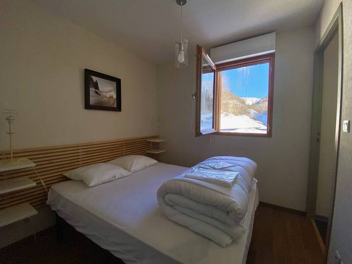Ganze Wohnung, T2 cosy, 4 pers, tout confort, garage, balcon Sud-Ouest, Wifi, proche Thermes et commerces in Sers, Nationalpark Pyrenäen