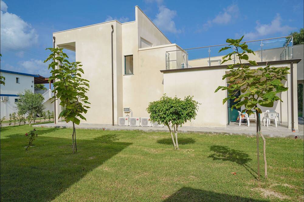 Apartamento entero, Apartamentos Confort in Zambrone, Provincia de Vibo Valentia