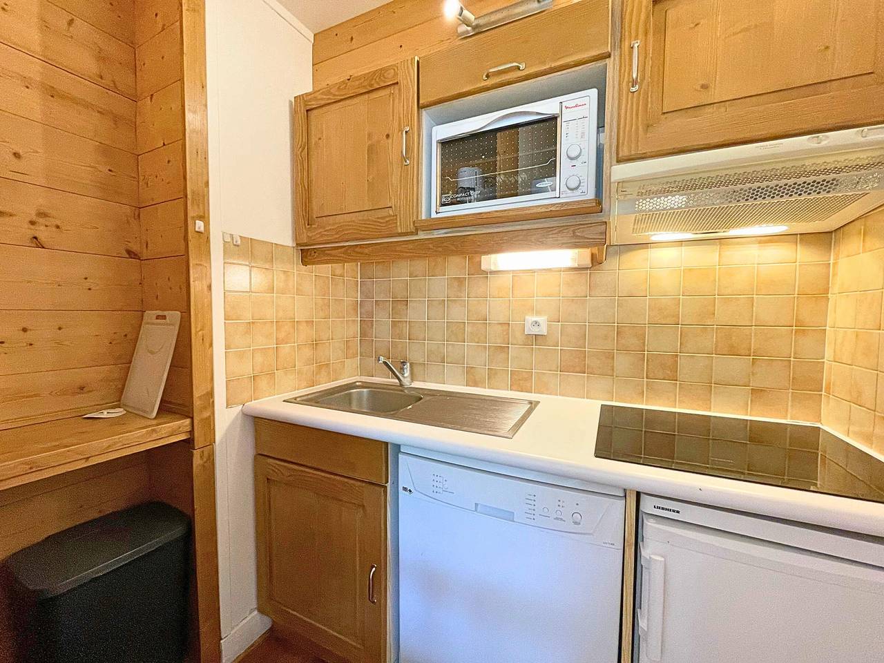 Appartement entier, Appartement avec balcon, aux pieds des pistes, 5 pers - La Croisette, Les Ménuires in Les Menuires, Saint-Martin-de-Belleville