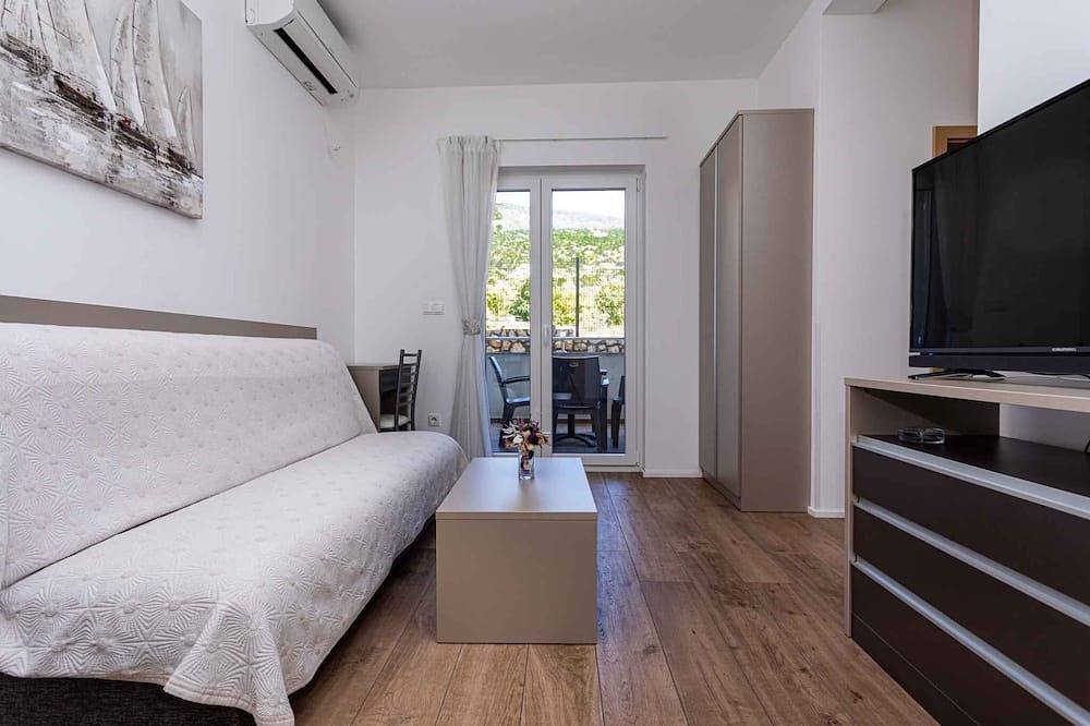 Cały apartament, Mieszkanie wakacyjne z klimatyzacją i tarasem in Baska, Krk