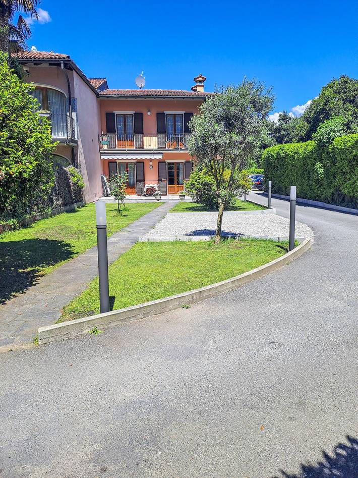 Gîte pour 2 personnes, avec Balcon ainsi que Terrasse et Vue dans Cannobio