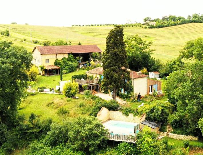Chambre d’hôte pour 6 personnes, avec vue ainsi que piscine et jardin dans le Gers - 4