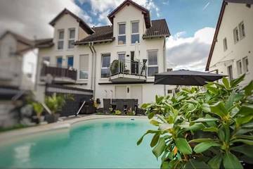 Ferienhaus für 10 Personen, mit Sauna und Whirlpool sowie Garten in Rhein (Deutschland)