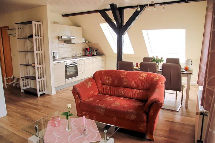 Ferienwohnung für 5 Personen, mit Terrasse und Garten in Wenkendorf - 2