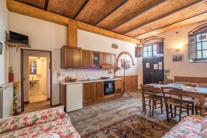 Appartamento "Bilocale Vermiglio" con piscina condivisa e Wi-Fi in Castiglion Fibocchi, Valdarno